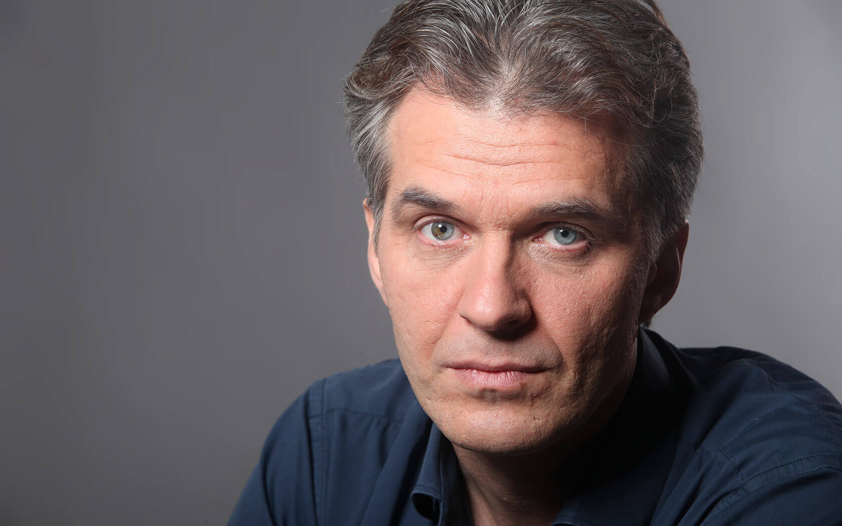 «Эпоха. Окуджава«. Ко дню рождения великого барда