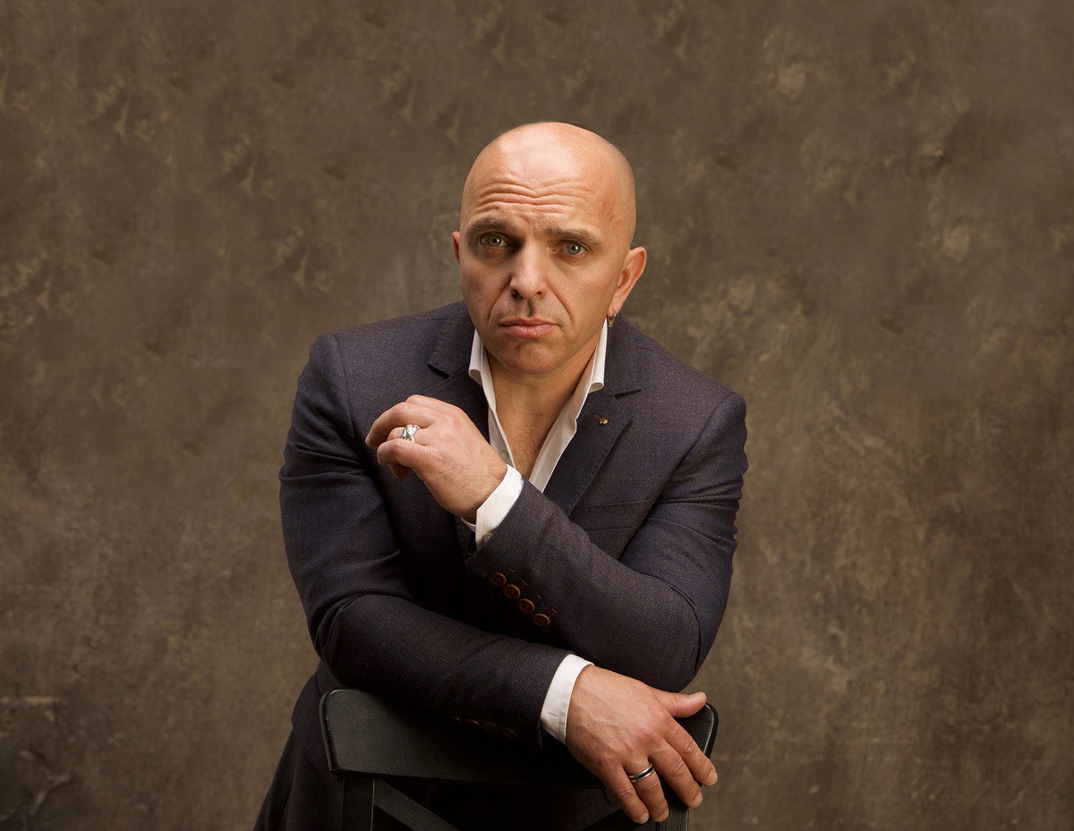 Александр Шоуа и группа «Непара»